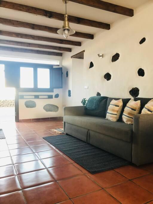 Coqueto Apartamento En El Cuchillo Tinajo Bagian luar foto